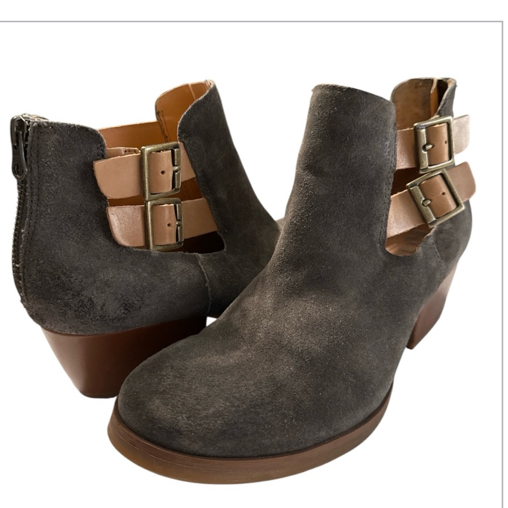 Kork-Ease Gray Suede Leather Cut Out Tan Buckle Strap Zip Back Ankle Boots 7.5